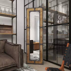 Specchio da terra rustico a figura intera, cornice in legno marrone e metallo, altezza 68", autoportante