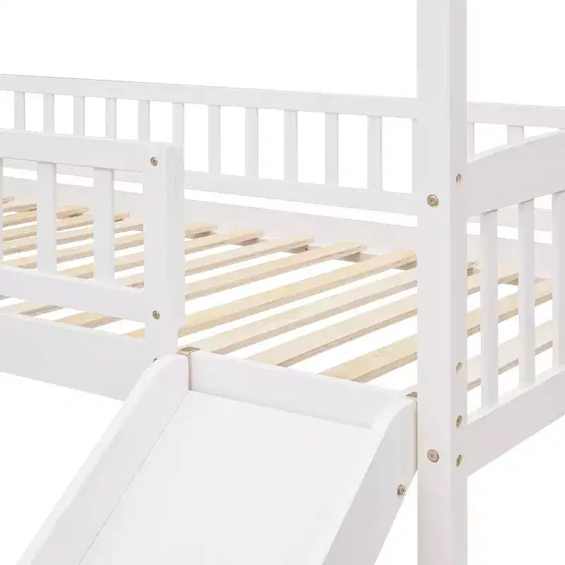 Letto a soppalco a capanna per bambini con scivolo, in legno massello di pino, capacità 136 kg